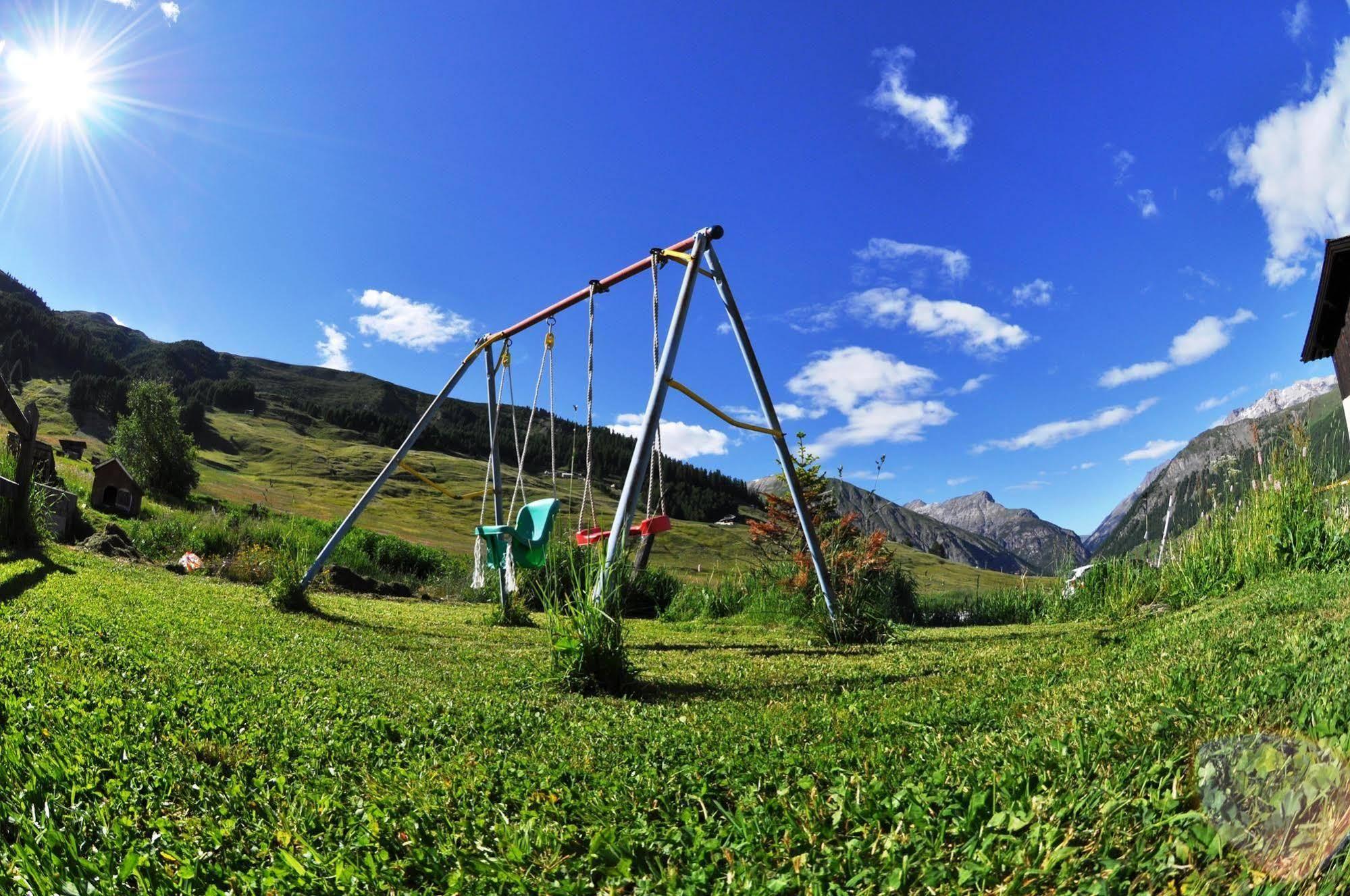Alpen Royal By Livigno Accomodation Exteriér fotografie